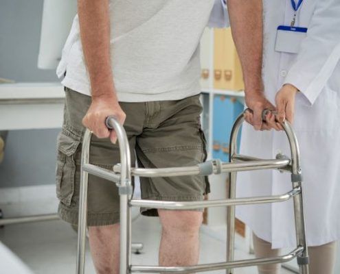 alquiler andador para adultos